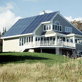 Солнечная батарея на крыше